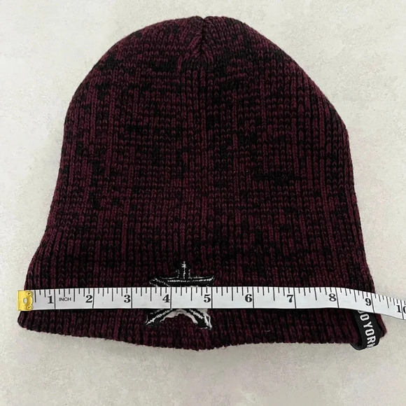 ZOO YORK/ Red & black/ Knit/ Toque - Picture 8 of 8